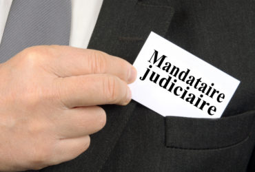 Le mandataire judiciaire à la protection des majeurs, métier institué par la loi du 5 mars 2007, exerce, sur mandat du juge des tutelles les mesures de protection civile des majeurs (MJPM) (sauvegarde de justice, curatelle, tutelle) protégeant les personnes qui en raison d’une altération de leurs facultés mentales ou physiques sont dans l’incapacité de faire face seules à leurs intérêts.